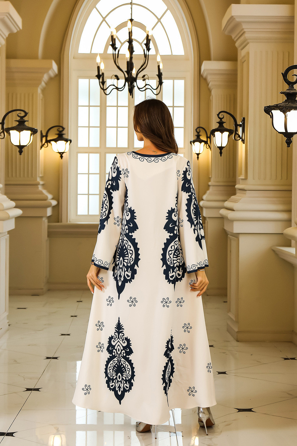 Robe orientale femme Palais Ivoire – Élégance raffinée