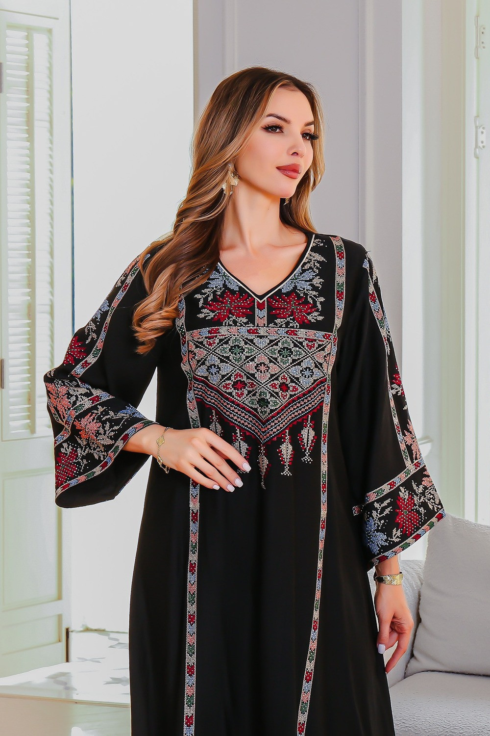 Robe orientale femme Rubis de Cour – Élégance raffinée