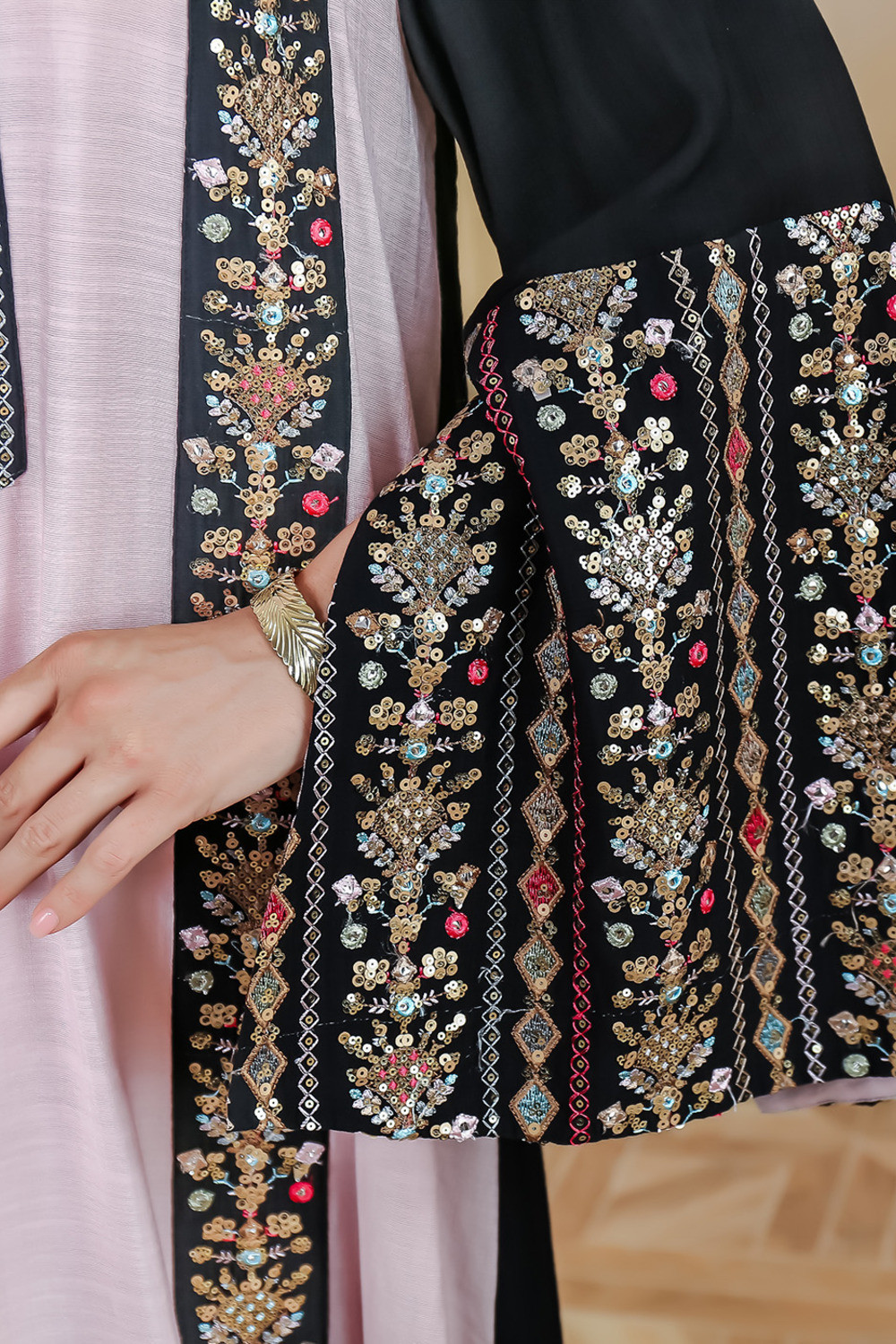 Robe orientale femme Jardin de Minuit – Élégance raffinée