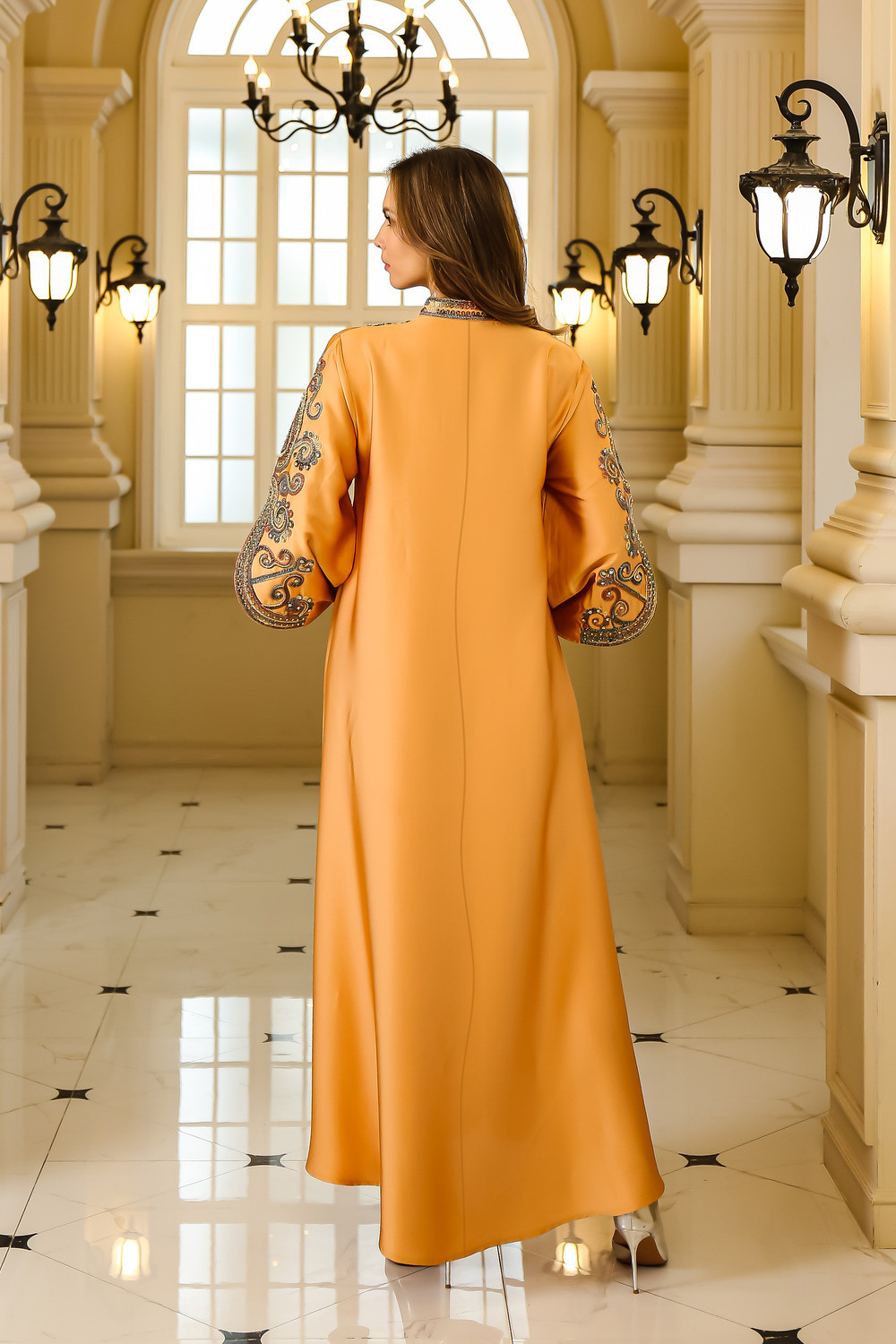 Robe orientale femme Safran Royal – Élégance raffinée