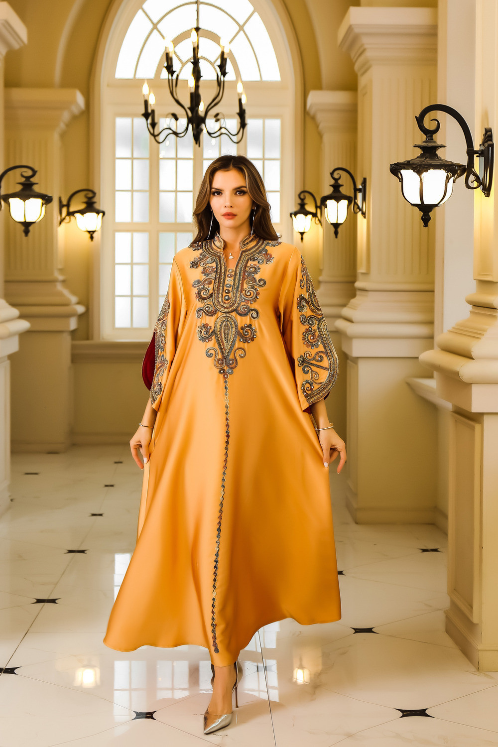 Robe orientale femme Safran Royal – Élégance raffinée