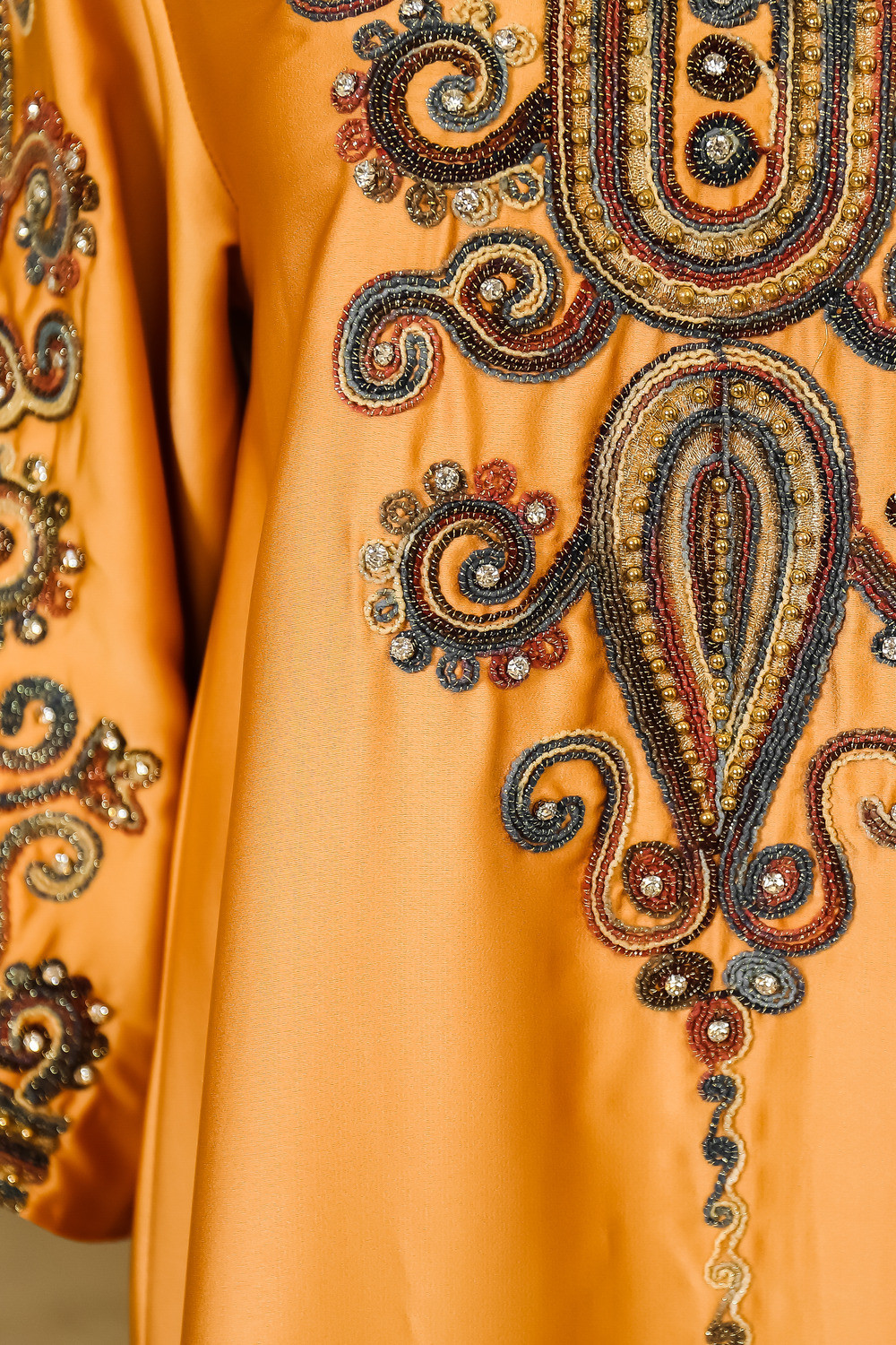 Robe orientale femme Safran Royal – Élégance raffinée