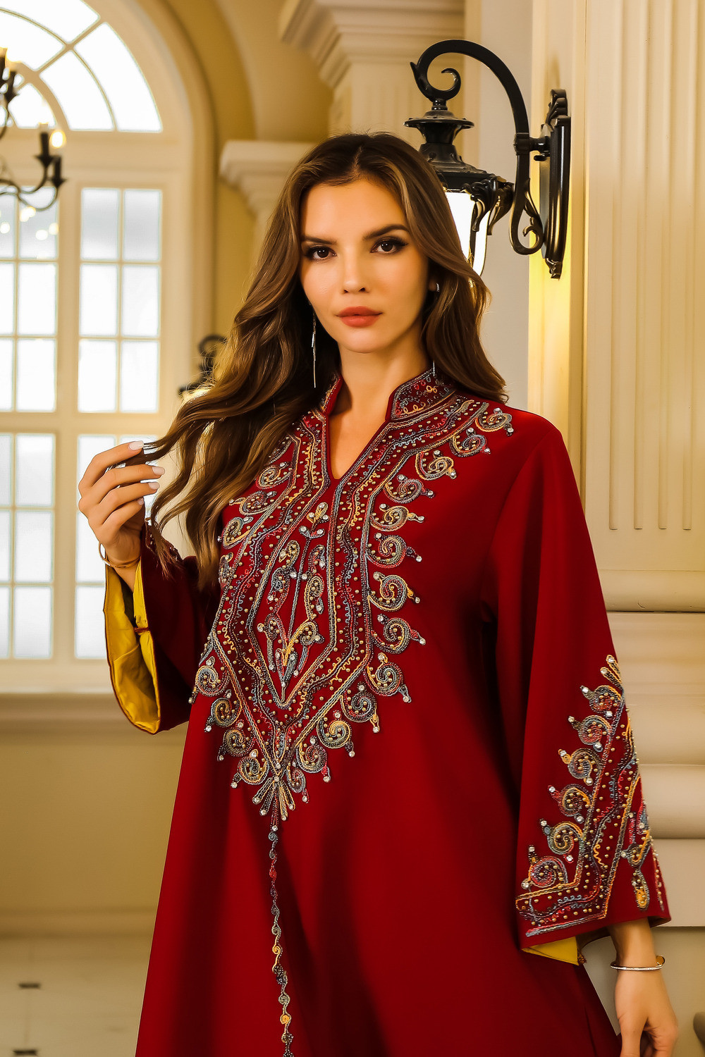 Robe Orientale Élégante Brodée