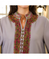 Abaya Élégance Florale vue 7