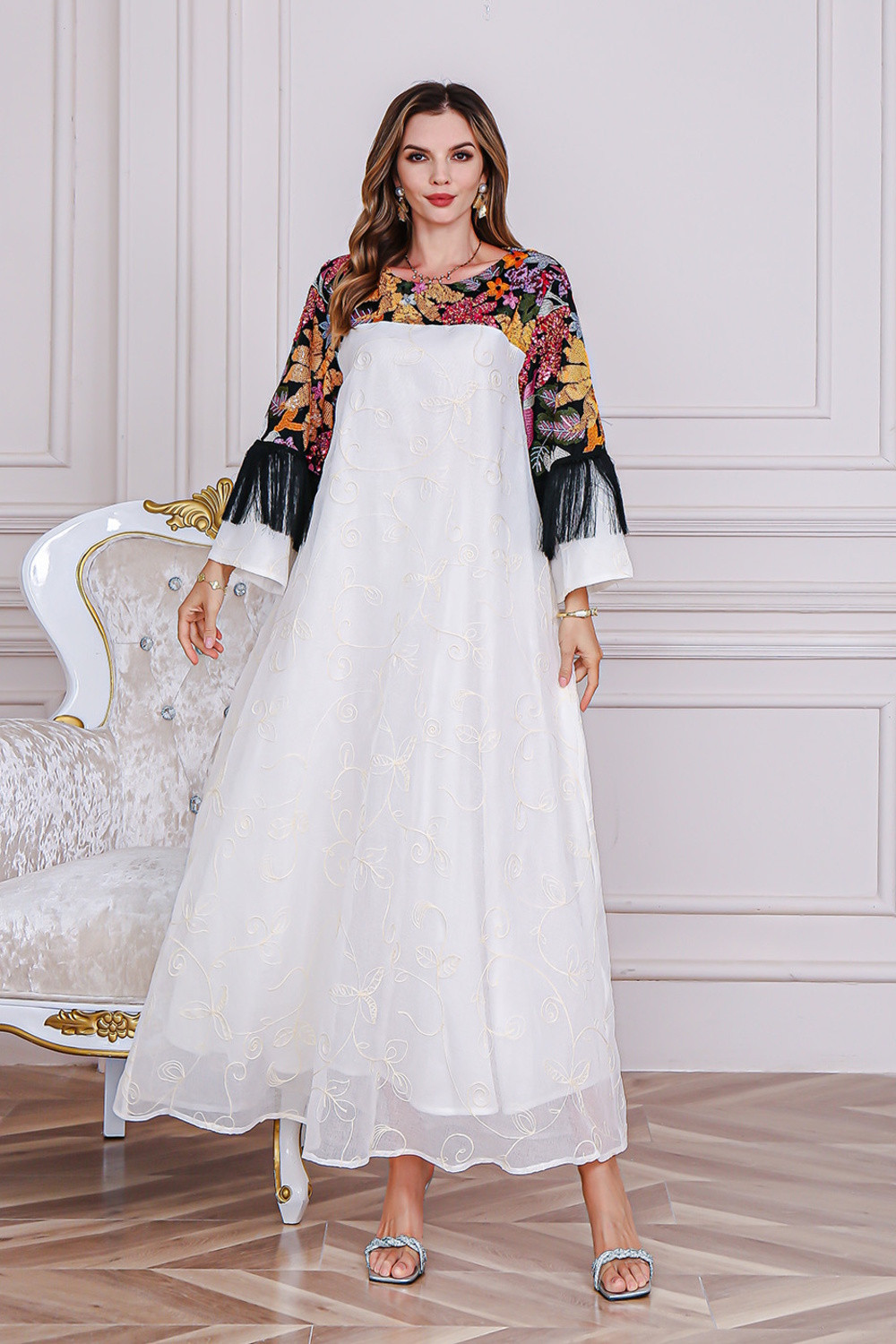 Robe Éthérée Broderie Élégante