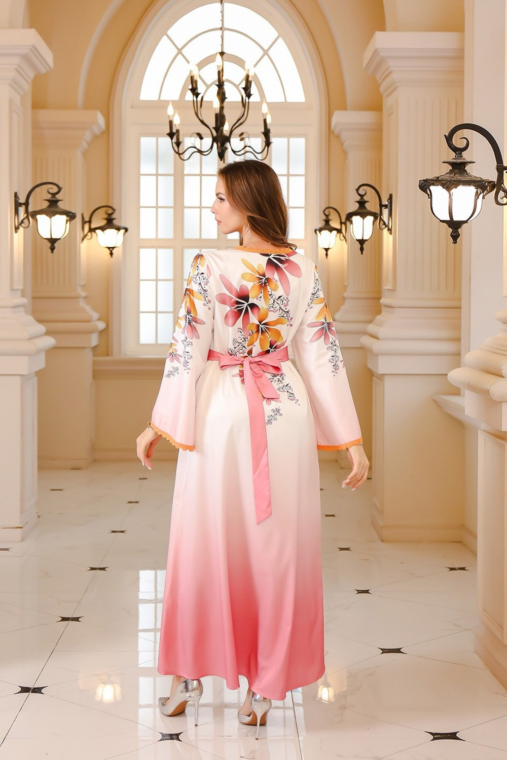 Robe orientale femme Roseraie de Soie – Élégance raffinée