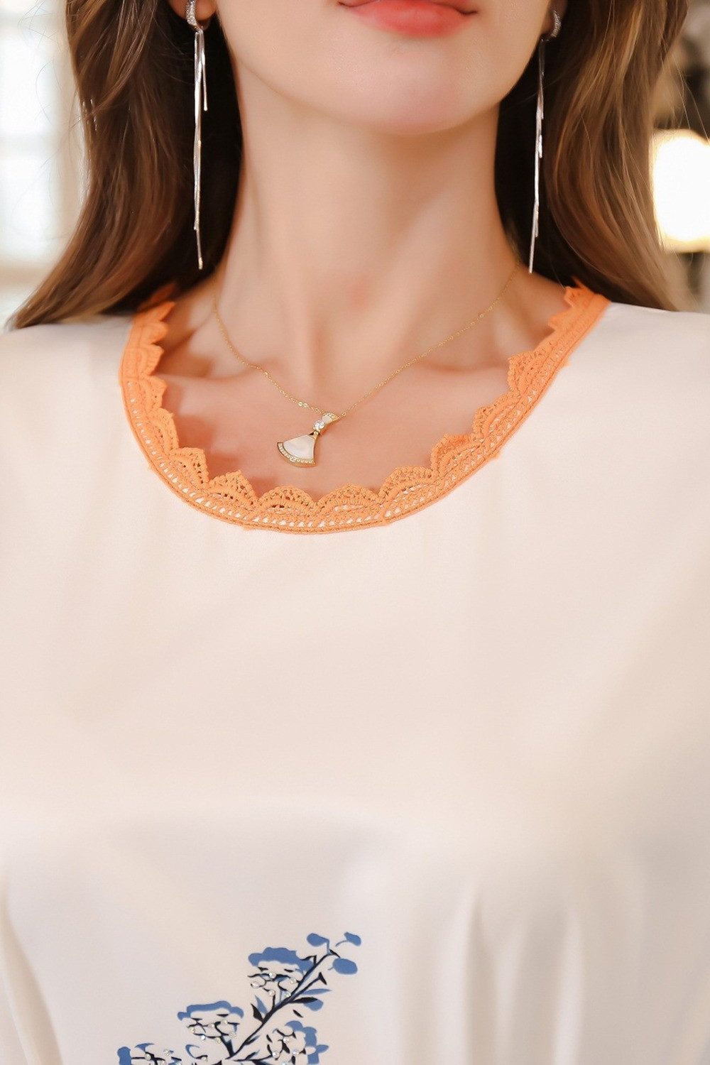 Robe orientale femme Roseraie de Soie – Élégance raffinée