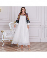 Robe Éthérée Broderie vue 2