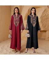 Robe Orientale Élégante Brodée